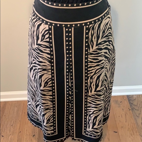 Silkland Skirt - Picture 2 of 8